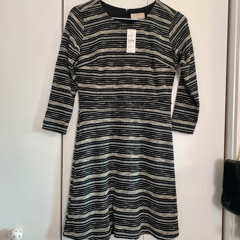 Women’s Loft Textured Stripe Dress: Petite 00P